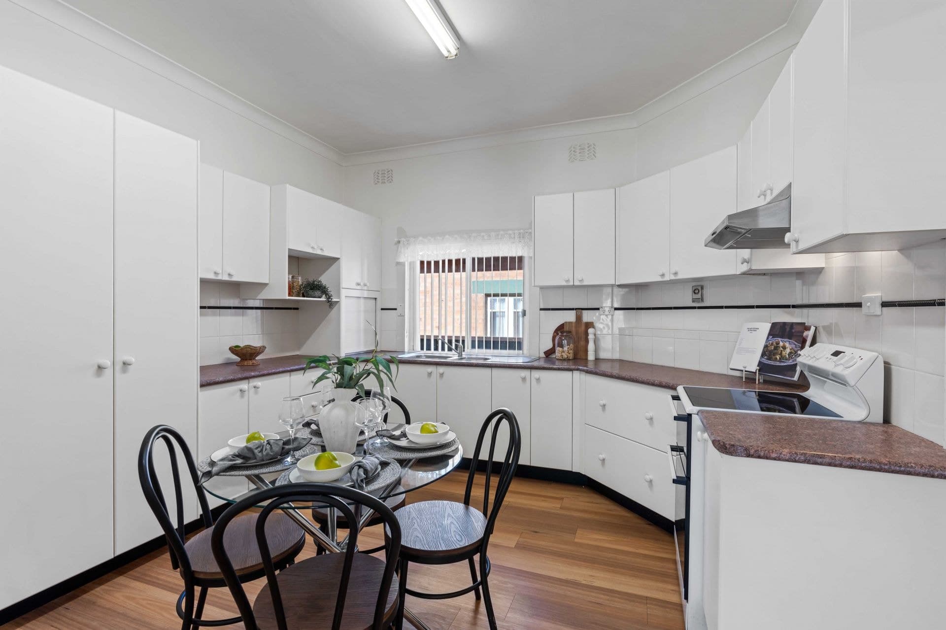 77 Edward Street Orange NSW, Orange - Thumbnail 4