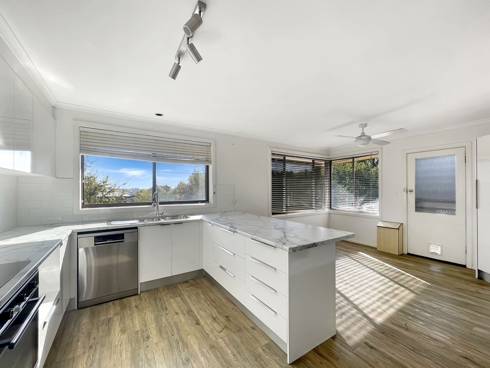 8 Mathoura Place Orange NSW, Orange - Thumbnail 2