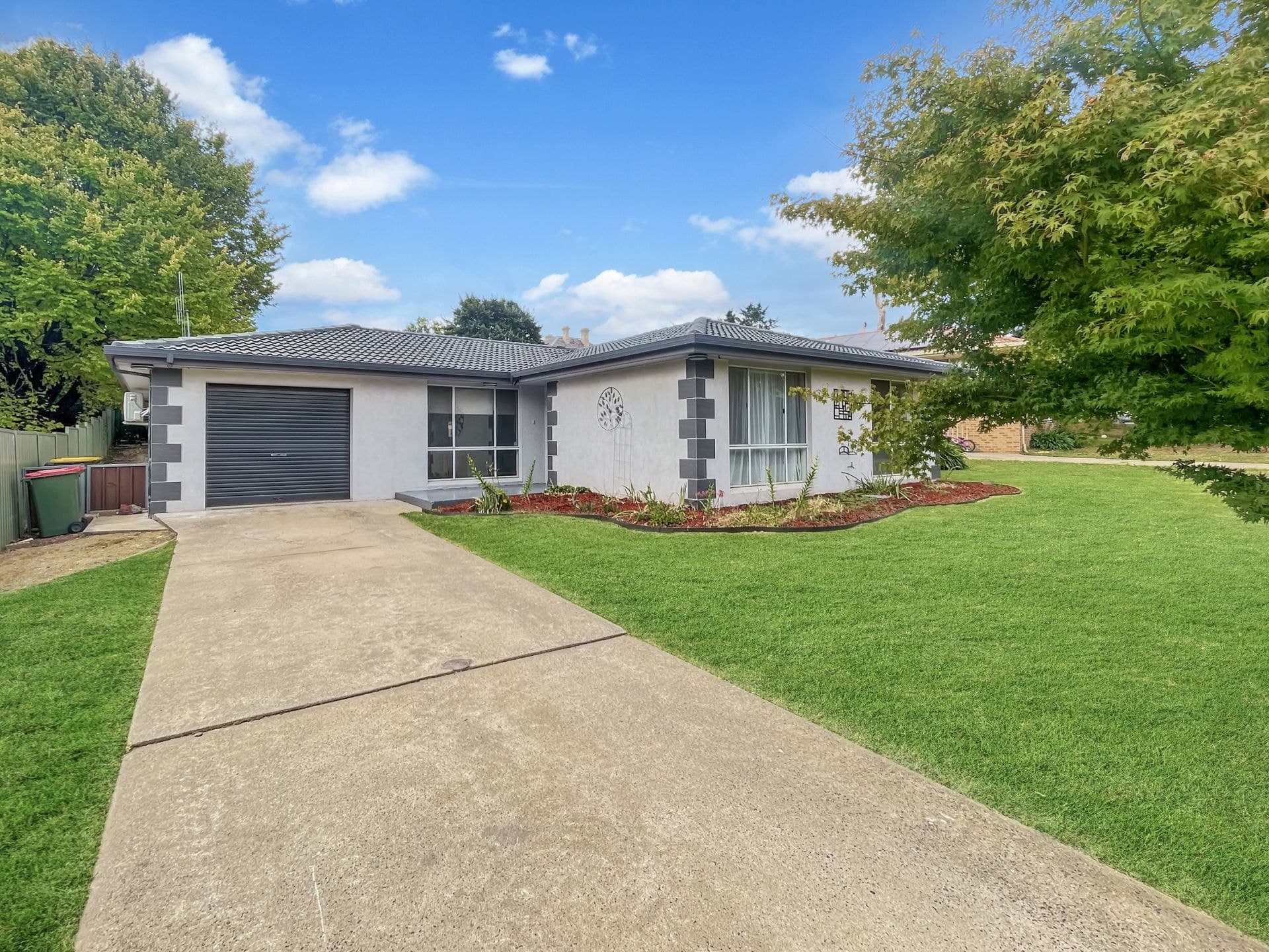 36 James Sheahan Drive ORANGE NSW, Orange - Thumbnail 2