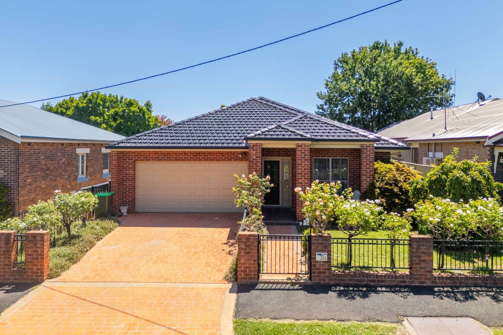 313 Lords Place Orange NSW, Orange - Image 1