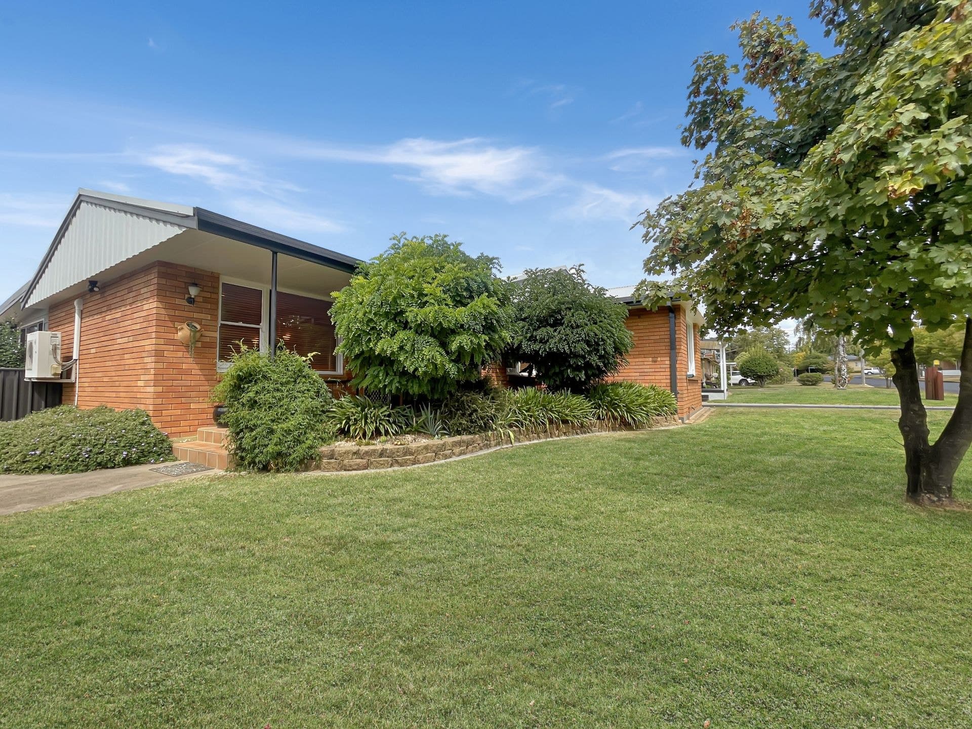 8 Kenna Street Orange NSW, Orange - Image 1