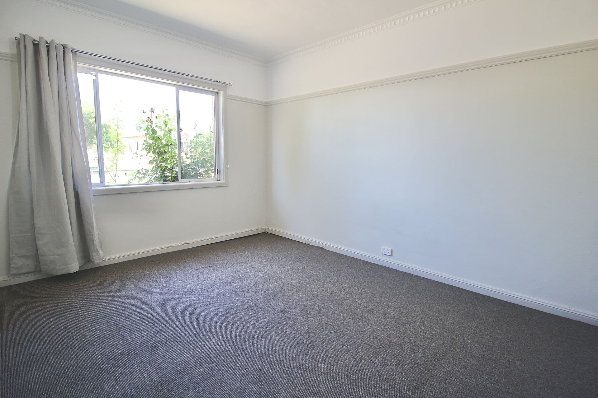 71 Glenroi Avenue Orange NSW, Orange - Thumbnail 2