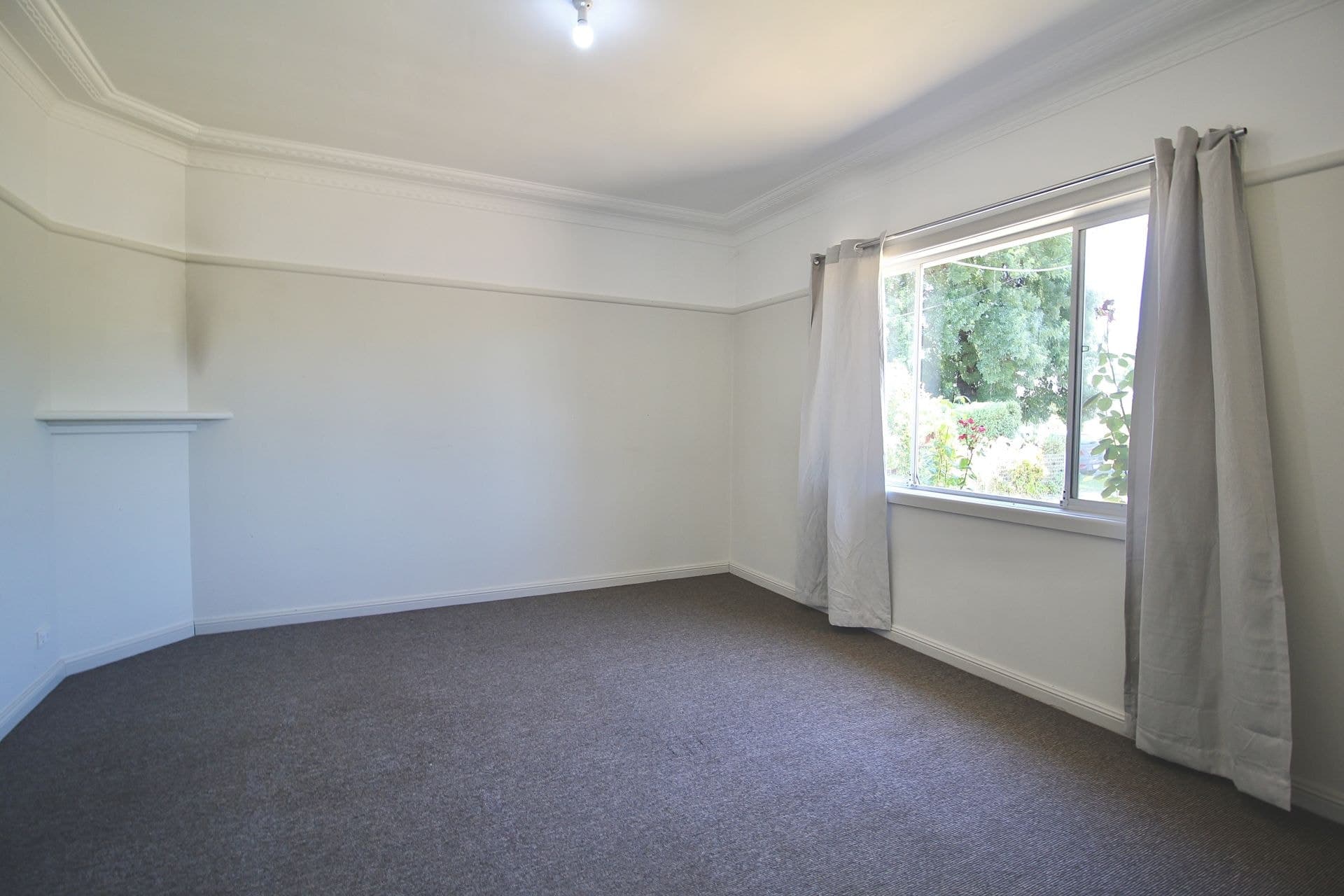 71 Glenroi Avenue Orange NSW, Orange - Thumbnail 4