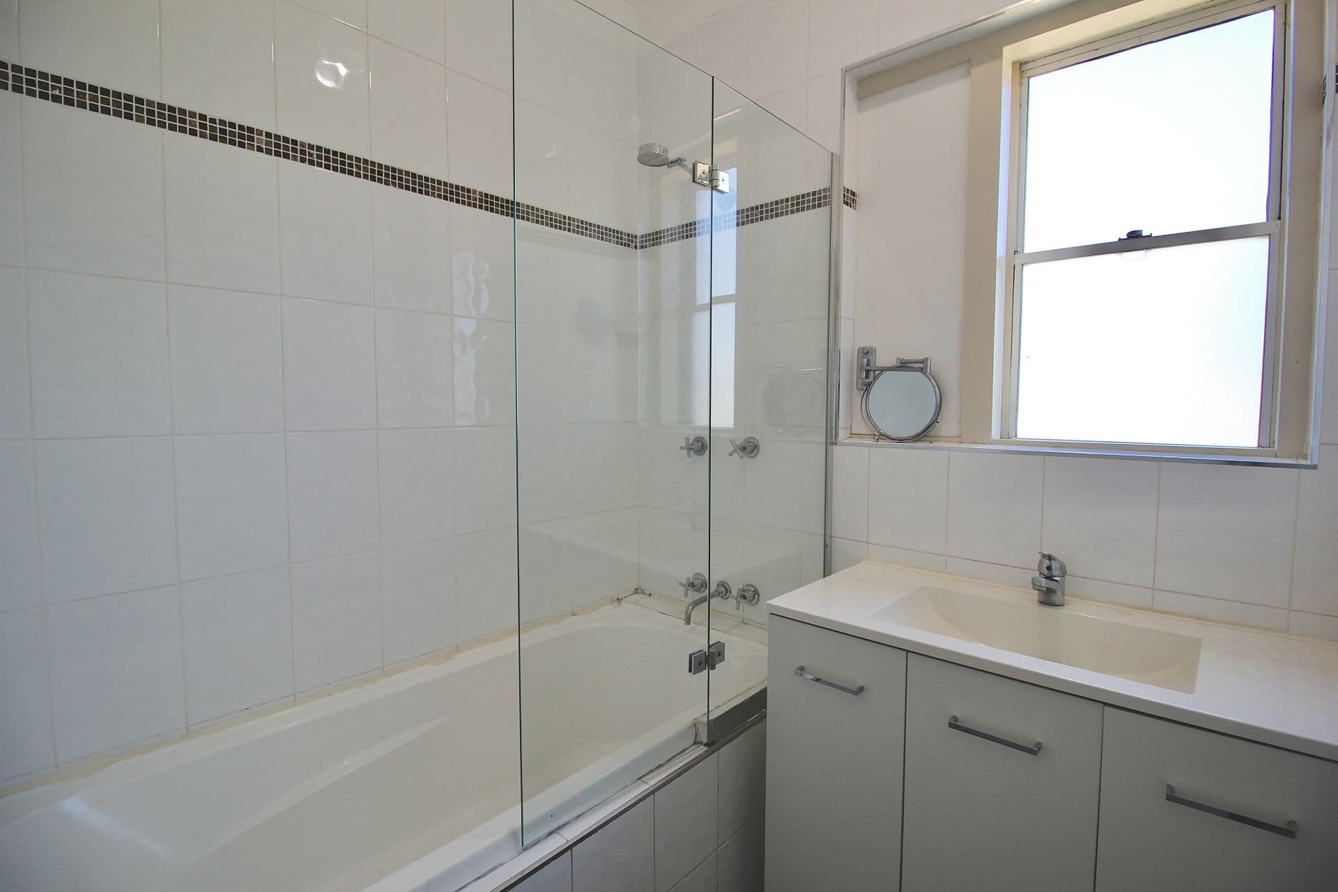 71 Glenroi Avenue Orange NSW, Orange - Thumbnail 6