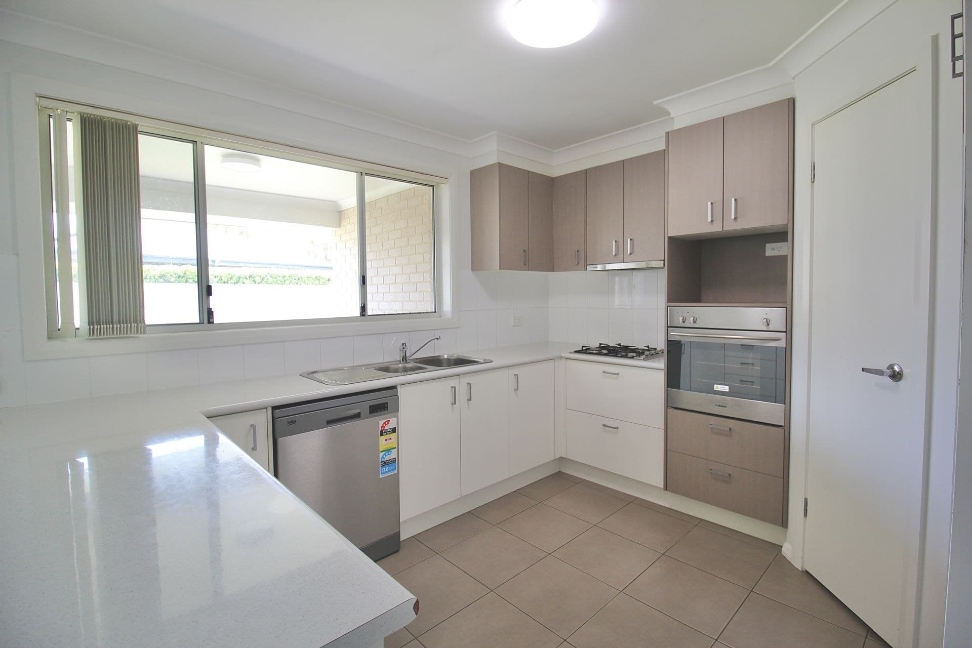 4 Molloy Drive Orange NSW, Orange - Thumbnail 4