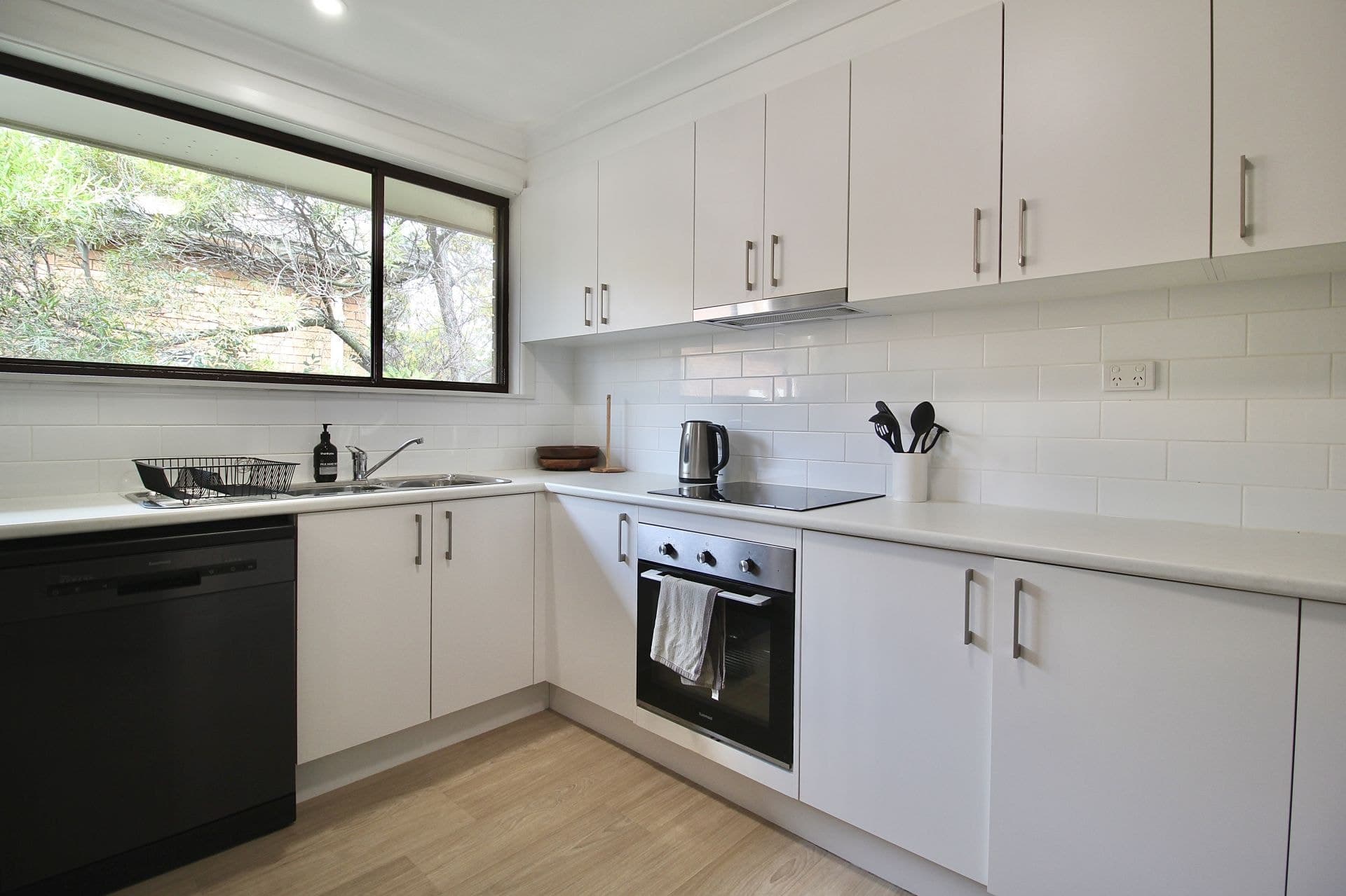 27 Kearneys Drive Orange NSW, Orange - Thumbnail 2