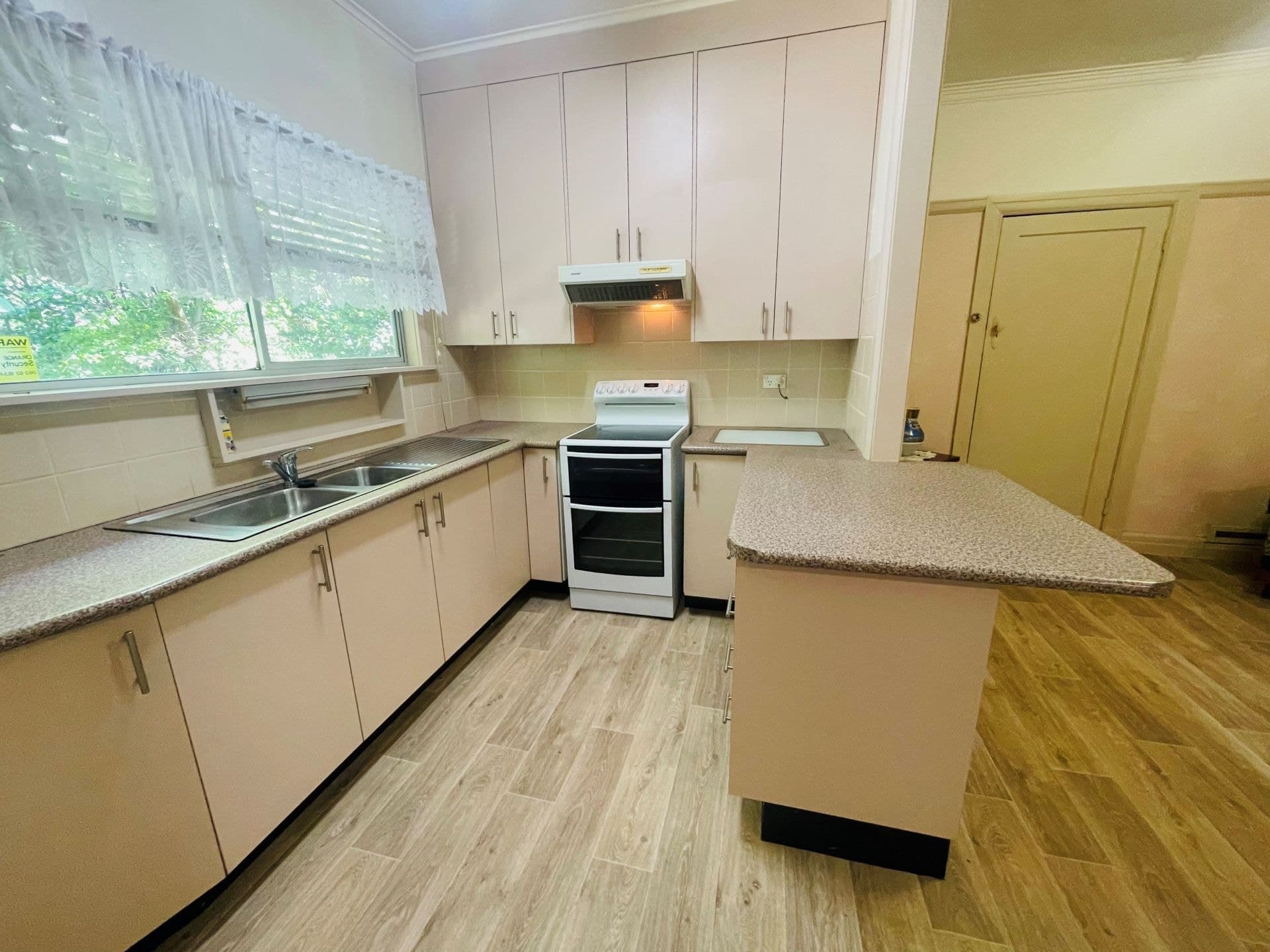 36 Icely Road Orange NSW, Orange - Thumbnail 4