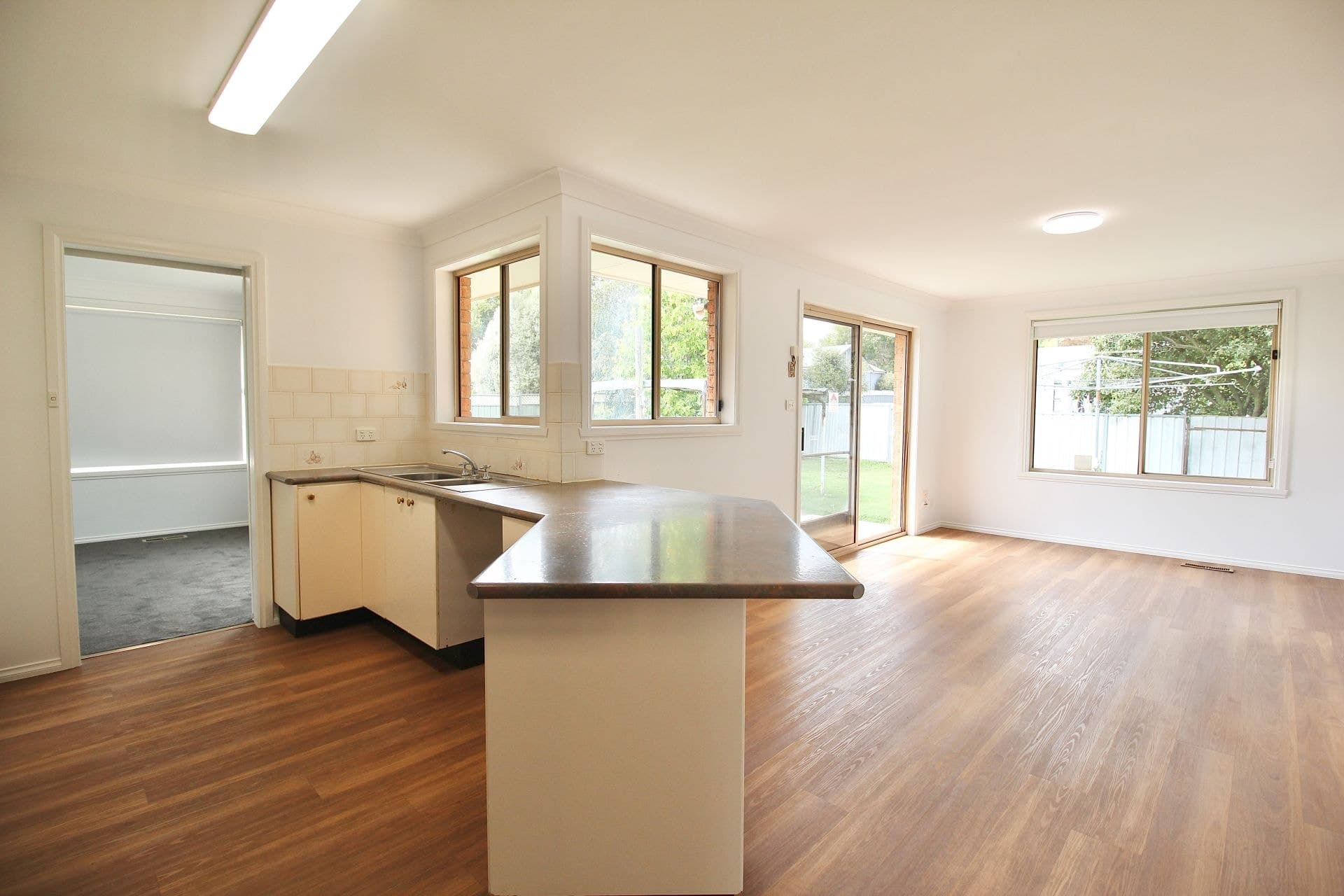 12 Alan Ridley Place Orange NSW, Orange - Thumbnail 2