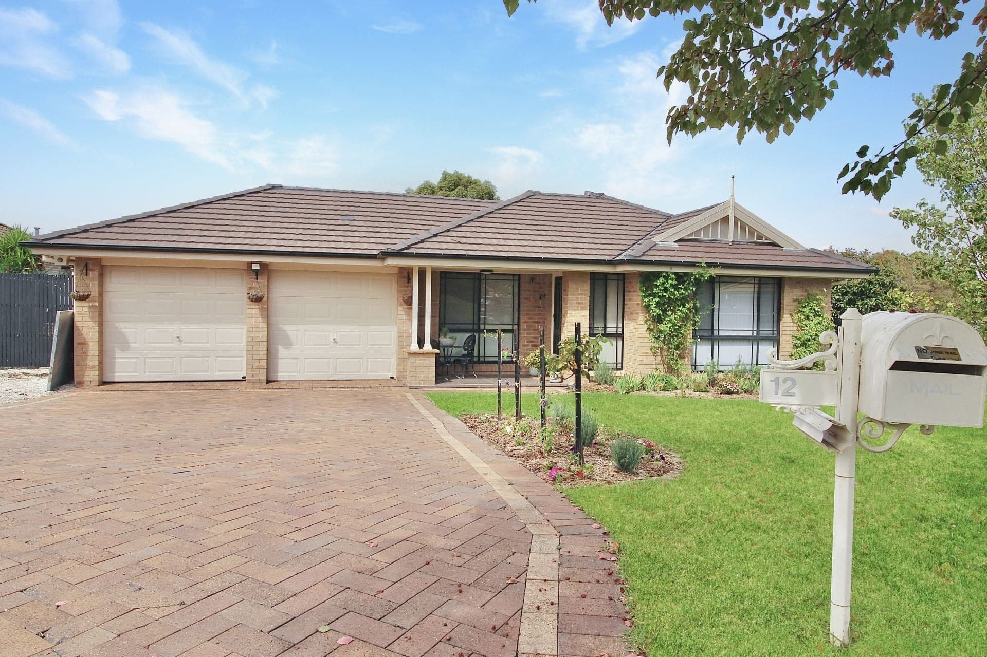 12 Discovery Drive Orange NSW, Orange - Image 1