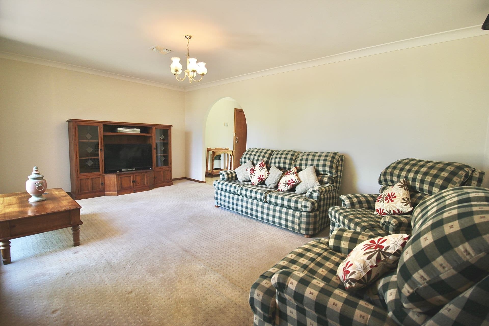 7 Settlers Close Orange NSW, Orange - Thumbnail 3
