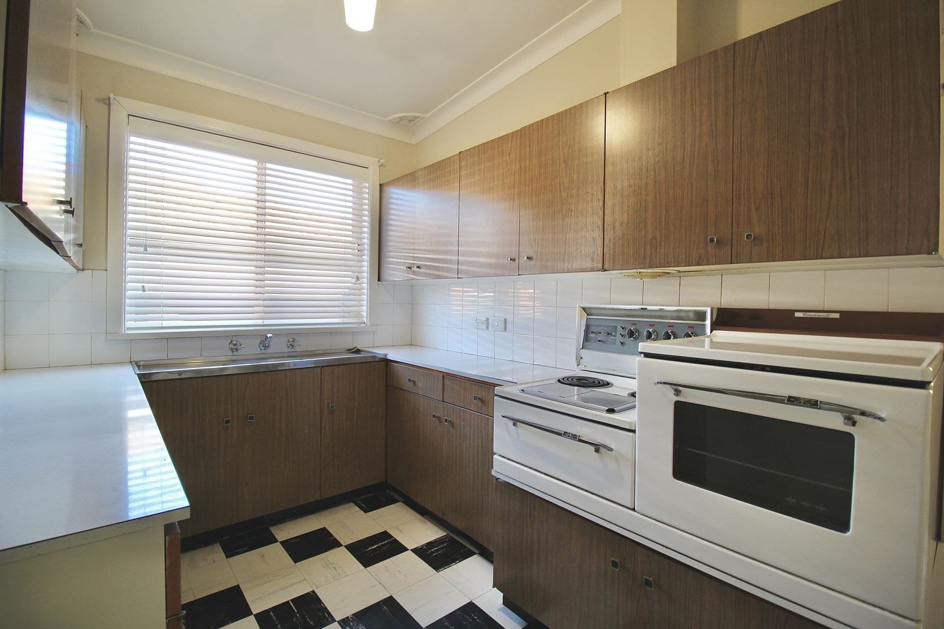 10 Legacy Avenue Orange NSW, Orange - Thumbnail 3