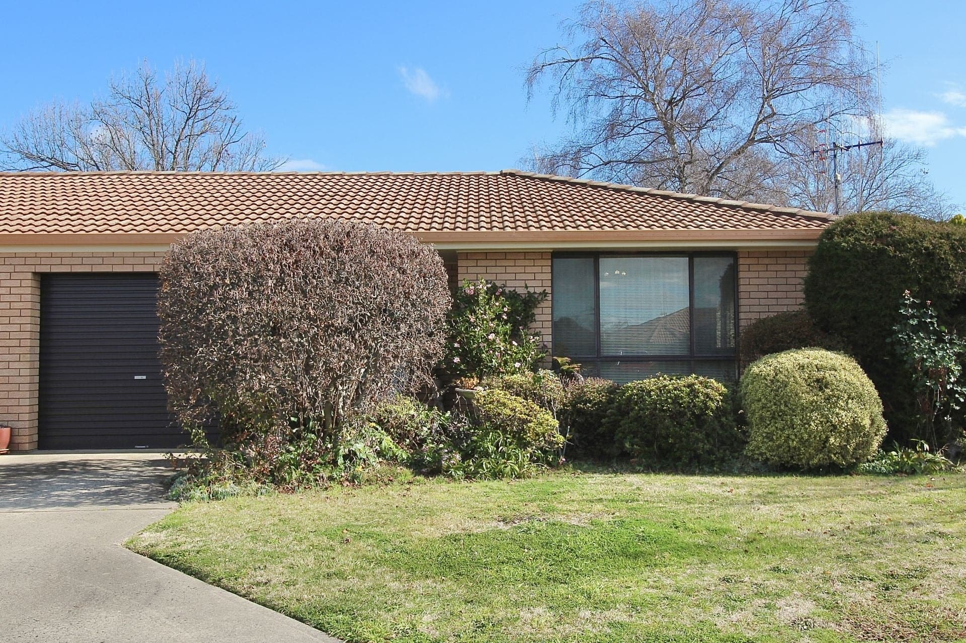 2/2 Central Court Parker Place Orange NSW, Parker Place Orange - Image 1