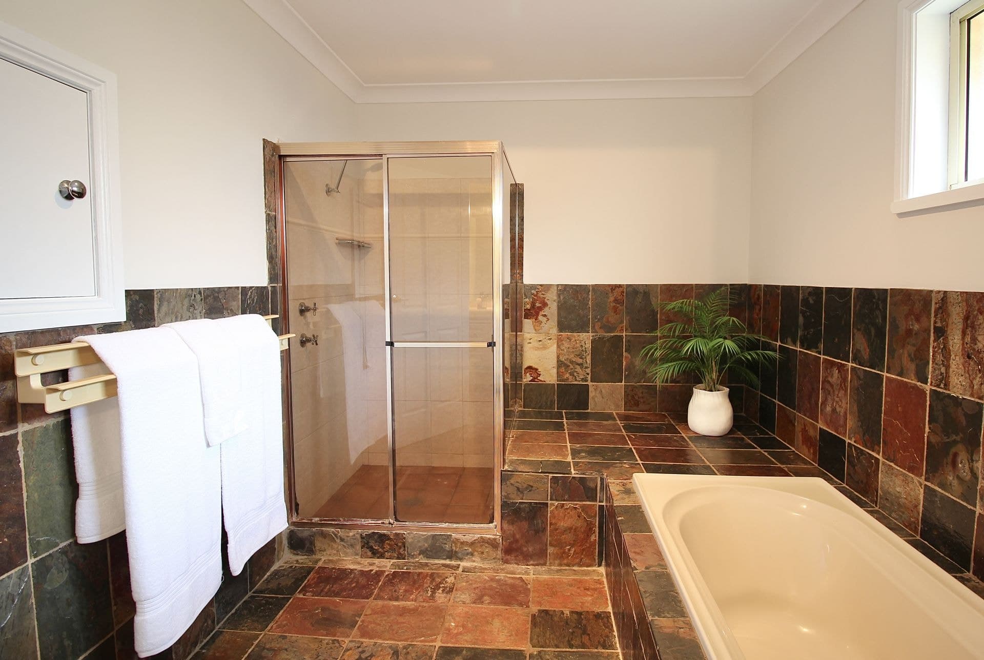 3 Lyrebird Place Orange NSW, Orange - Thumbnail 7