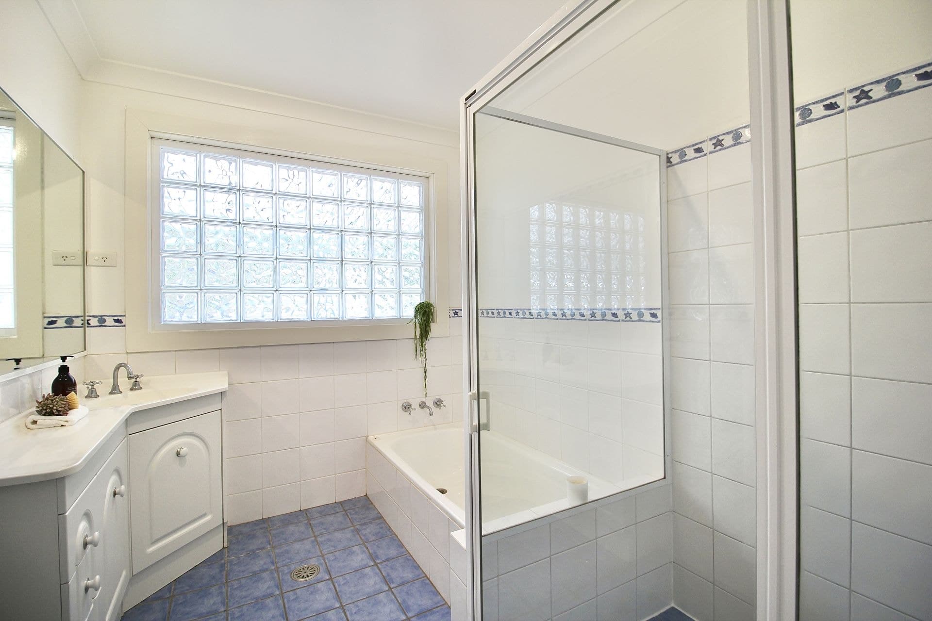 16 Thoopara Place Orange NSW, Orange - Thumbnail 5