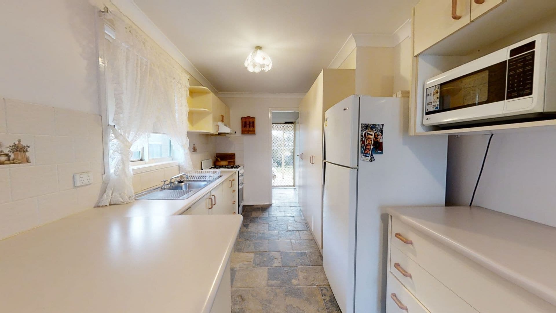 19 Taronga Avenue ORANGE NSW, Orange - Thumbnail 3