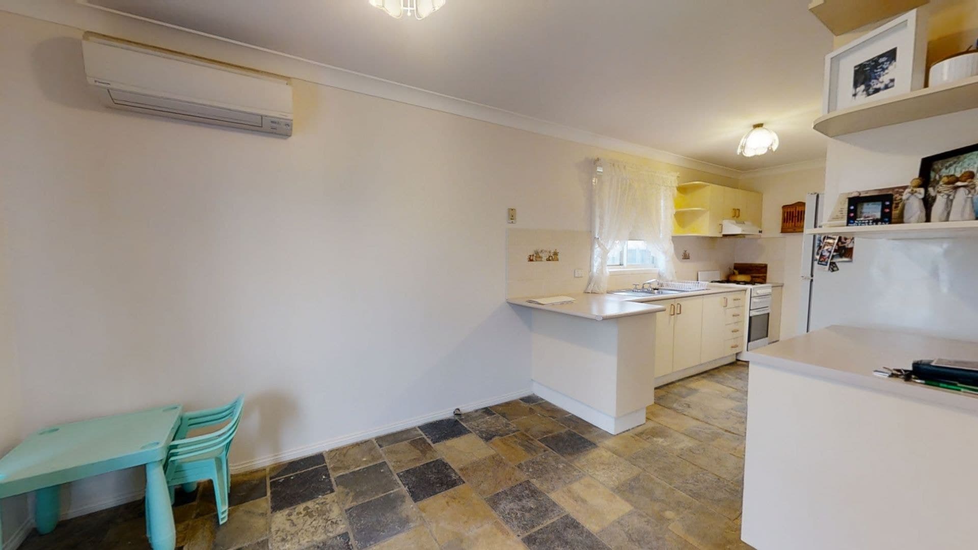 19 Taronga Avenue ORANGE NSW, Orange - Thumbnail 5