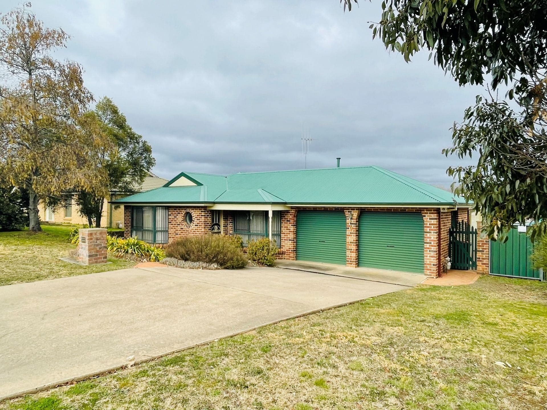 6 Coombes Place Orange NSW, Orange - Image 1