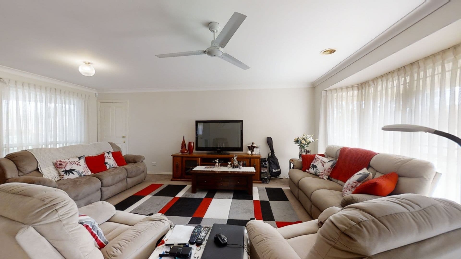 6 Coombes Place Orange NSW, Orange - Thumbnail 3