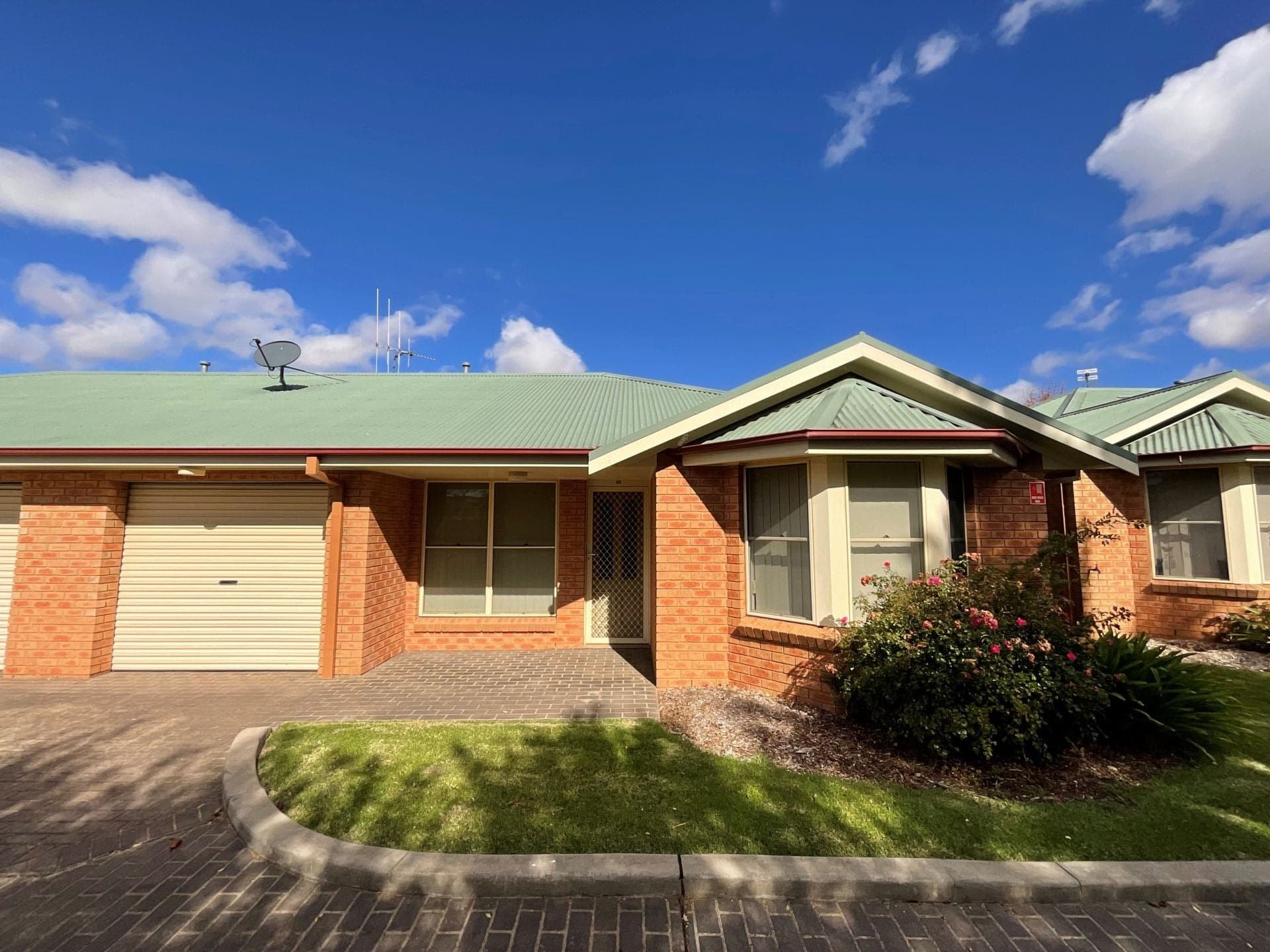 20/189 Clinton Street Orange NSW, Orange - Image 1