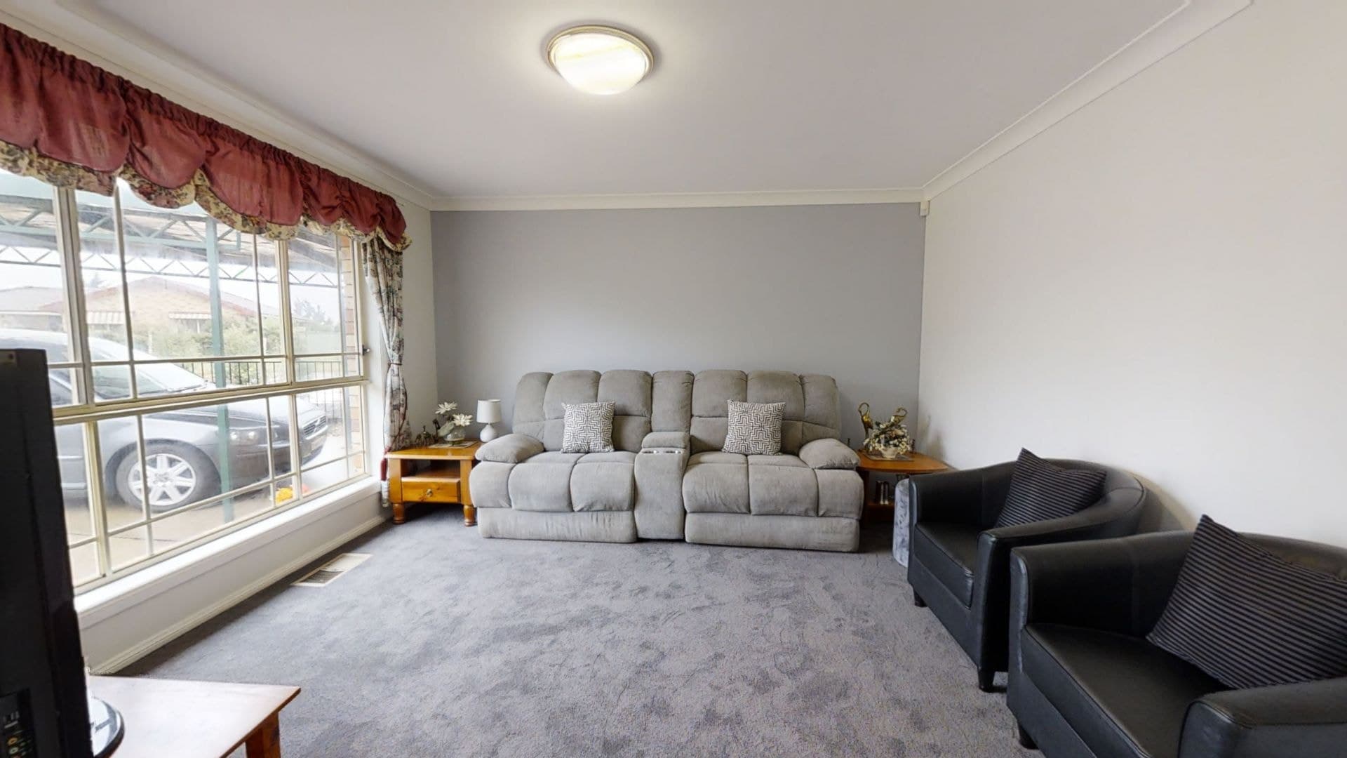 11 Elliott Close Orange NSW, Orange - Thumbnail 2