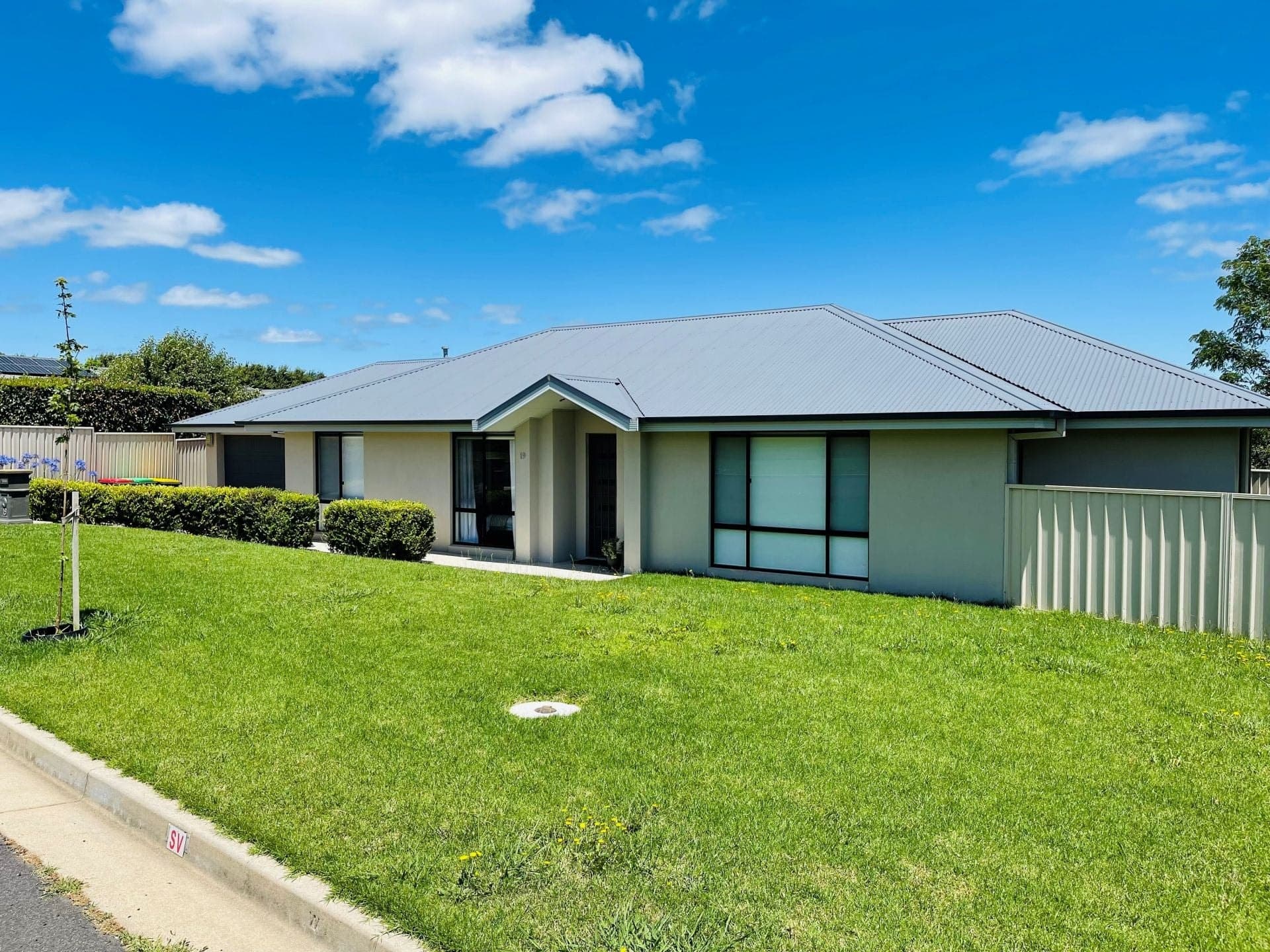 19 Holman Way Orange NSW, Orange - Image 1