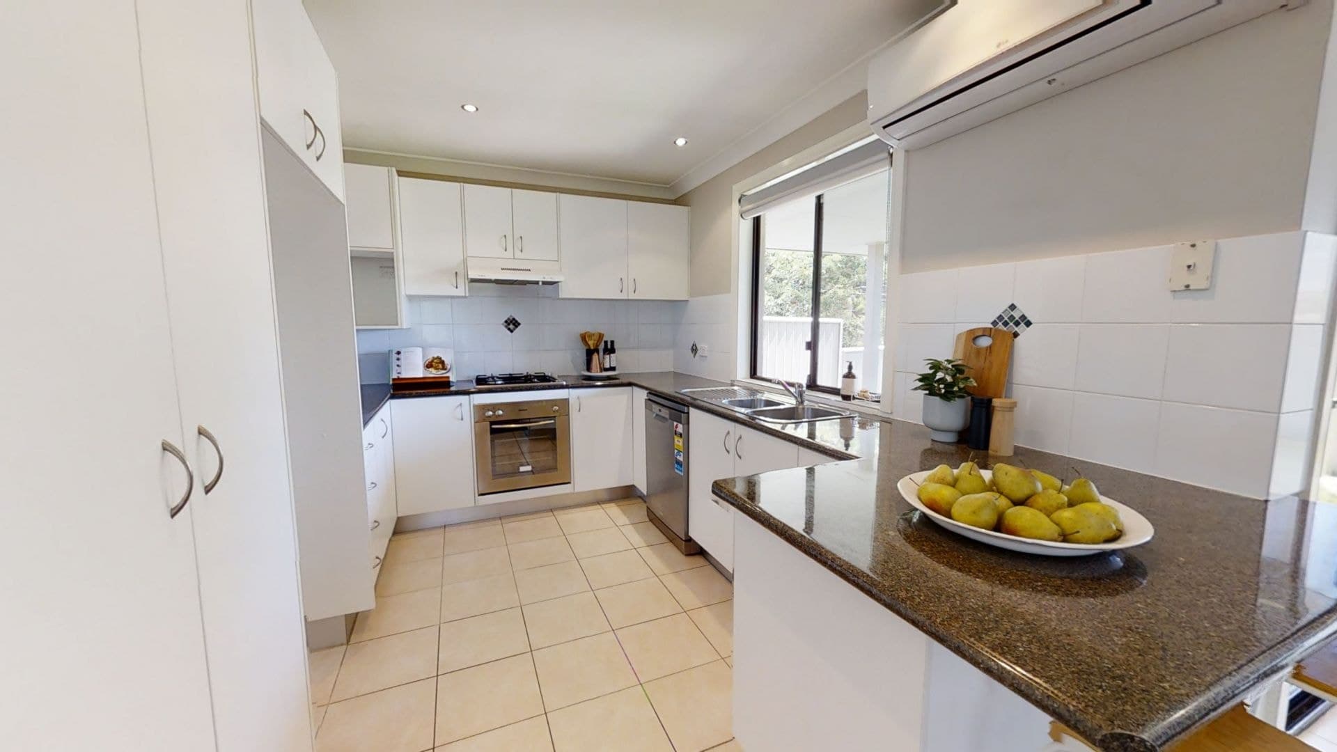 19 Holman Way Orange NSW, Orange - Thumbnail 3
