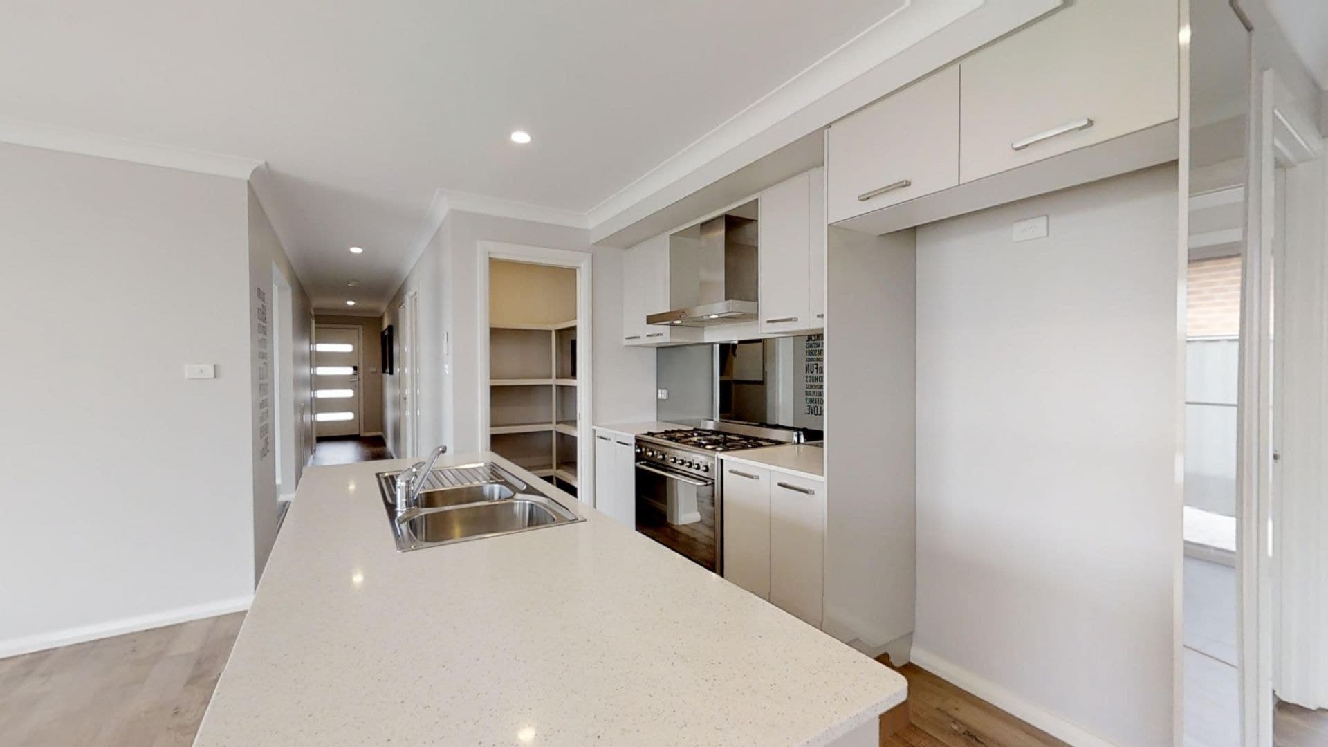 19 Hughes Street Orange NSW, Orange - Thumbnail 3