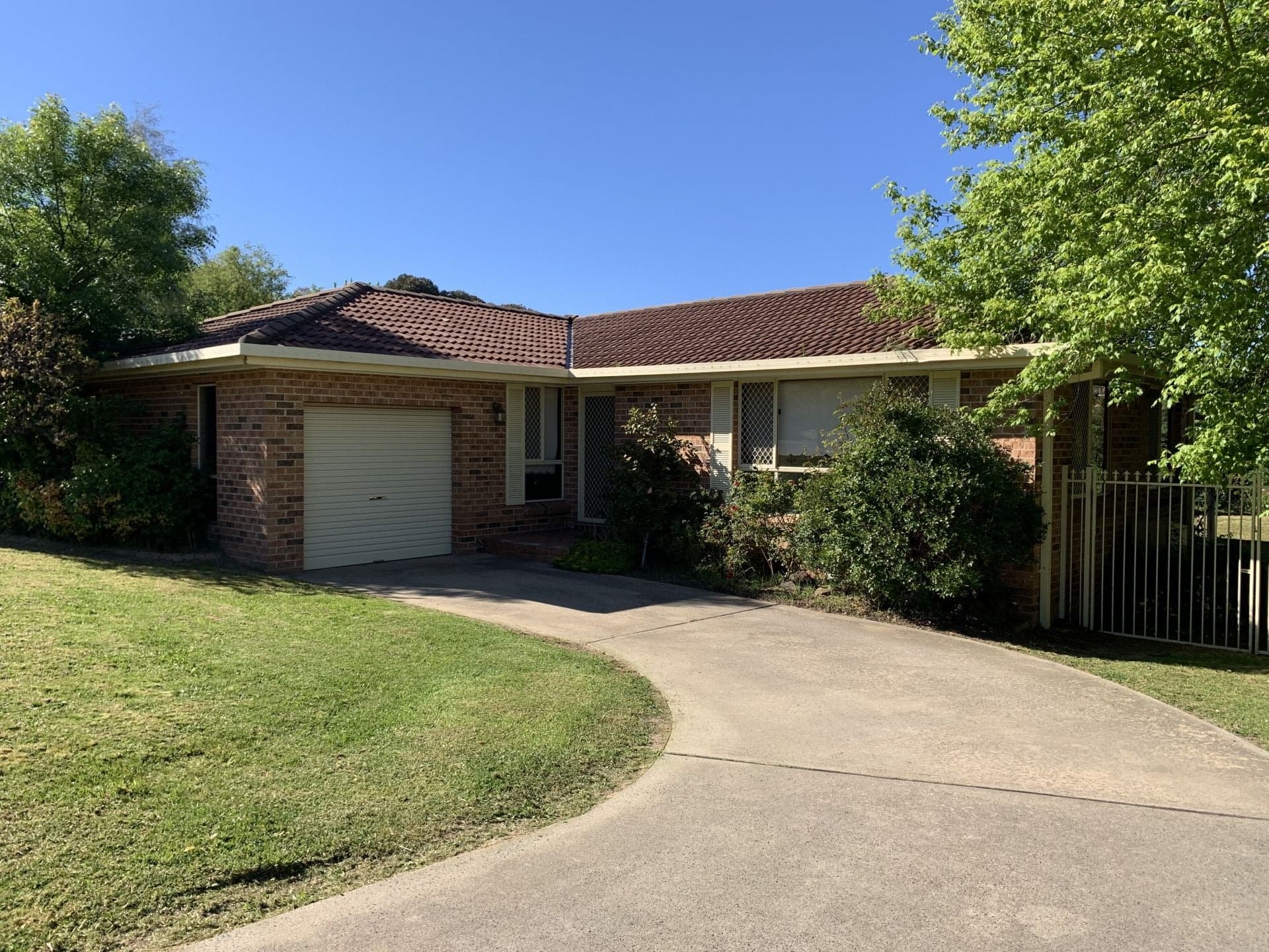 9 Anthony Crescent Orange NSW, Orange - Image 1