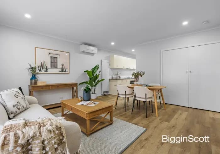 3/2 Avonhurst Drive, Glen Waverley, VIC, Glen Waverley - Thumbnail 3