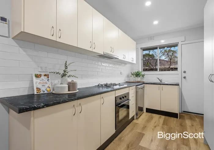 3/2 Avonhurst Drive, Glen Waverley, VIC, Glen Waverley - Thumbnail 6