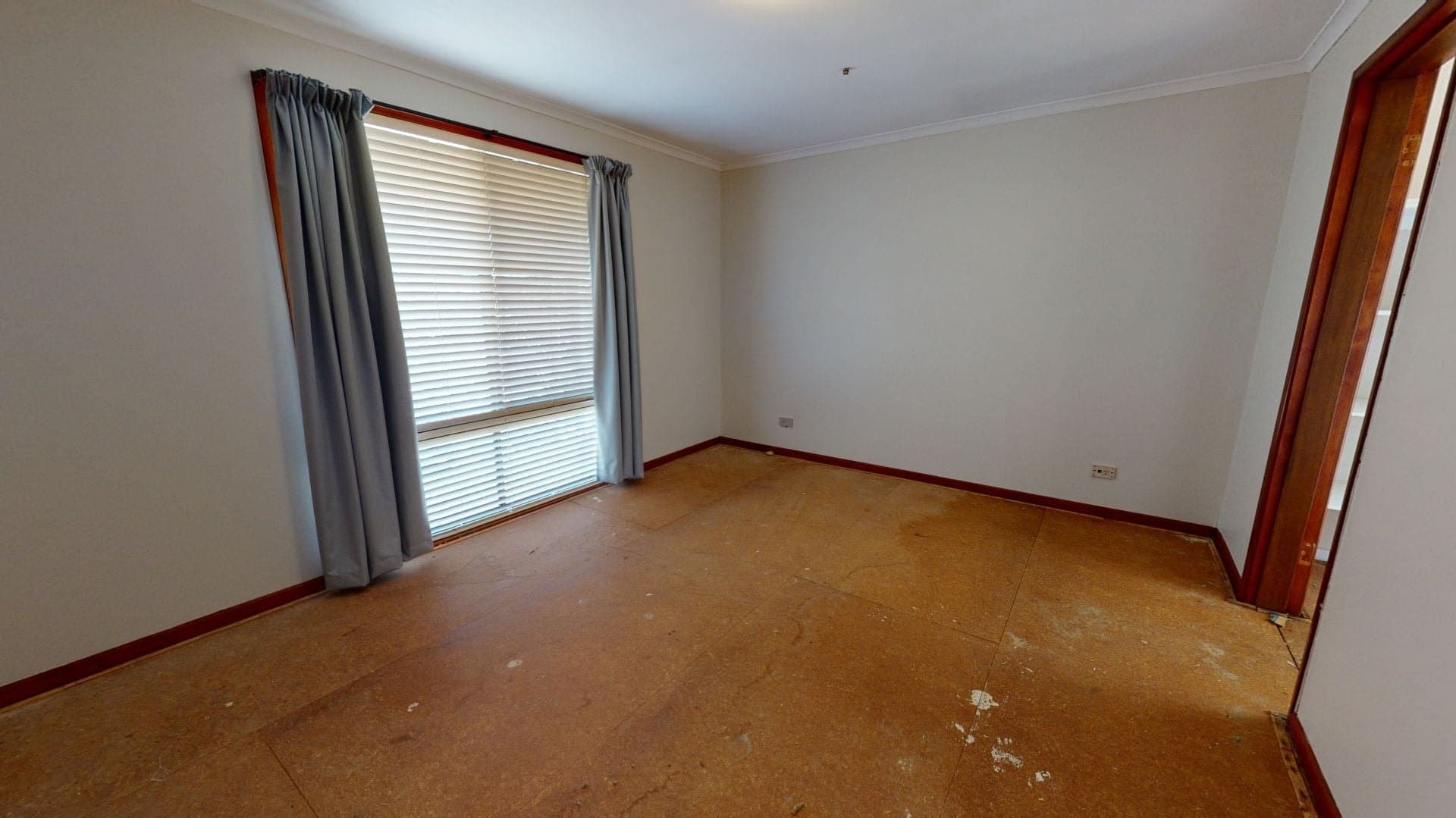 32 Kearneys Drive Orange NSW, Orange - Thumbnail 6