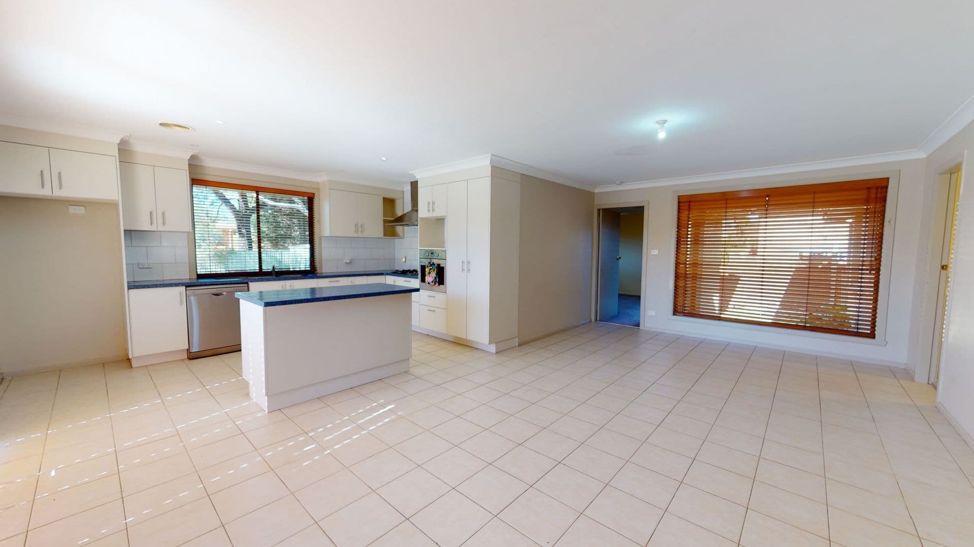 20 James Ryan Avenue ORANGE NSW, Orange - Thumbnail 2