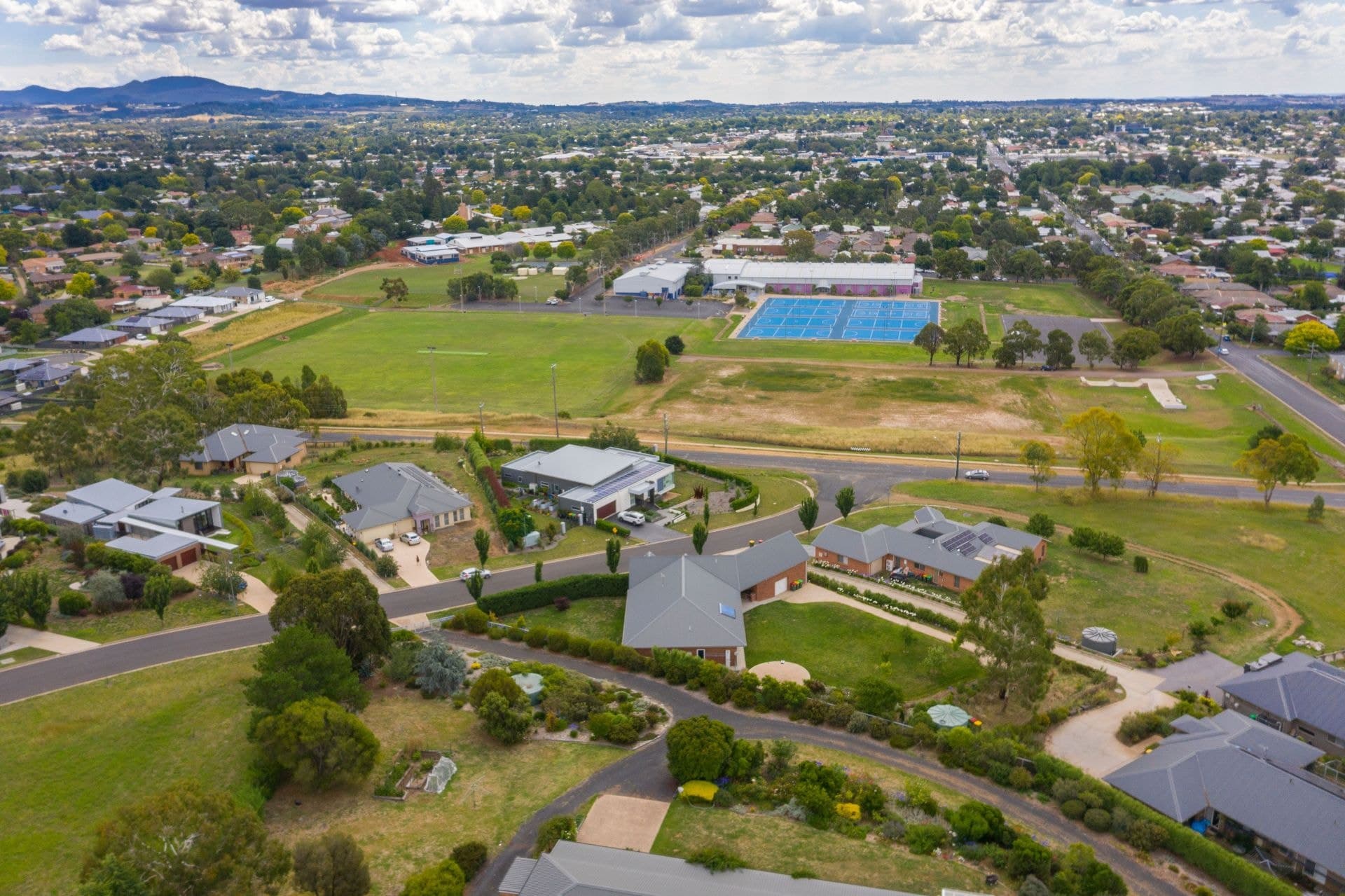 4 Dairy Hill Place Orange NSW, Orange - Thumbnail 2