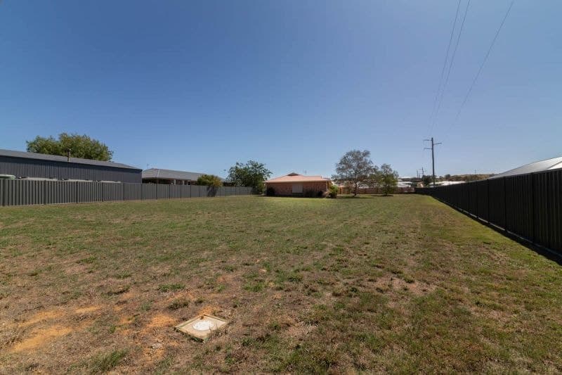 64 Valencia Drive Orange NSW, Orange - Thumbnail 4