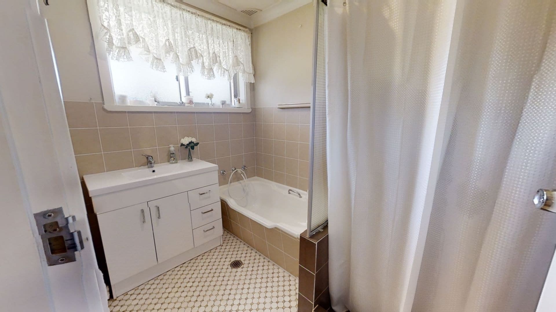 89 Icely Road Orange NSW, Orange - Thumbnail 7