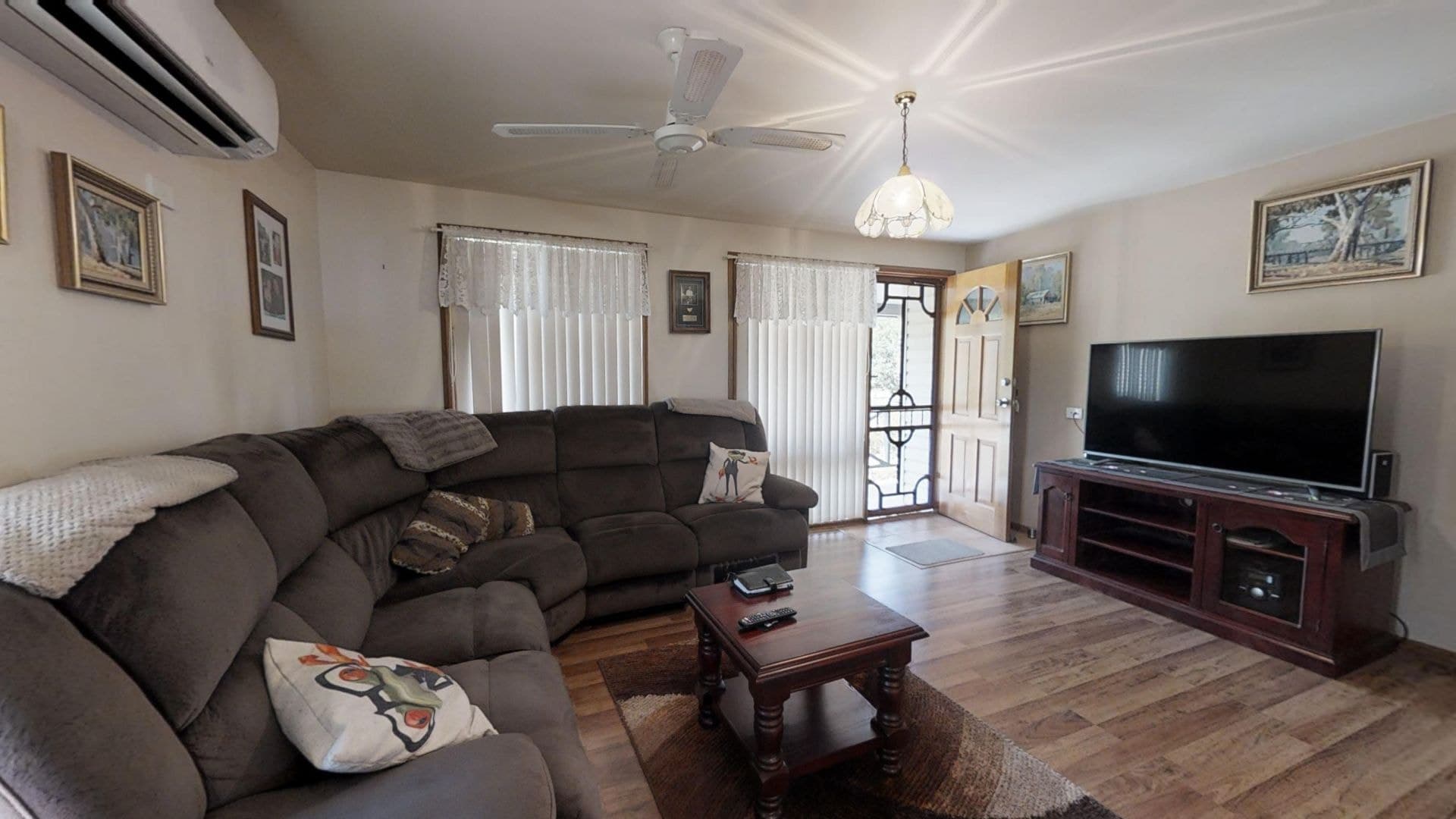 105 Lone Pine Avenue Orange NSW, Orange - Thumbnail 2