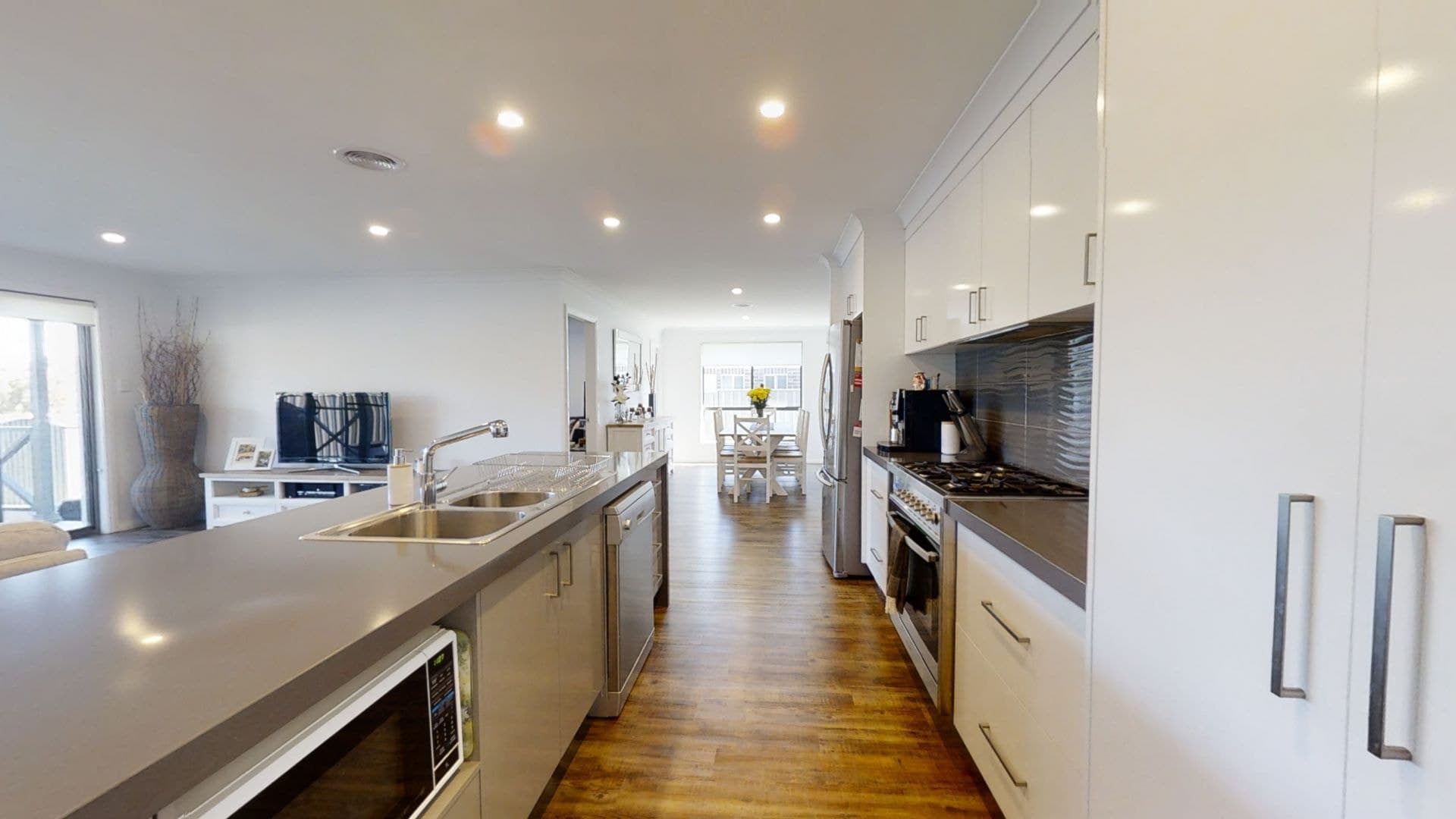 11 Trainor Court Orange NSW, Orange - Thumbnail 6