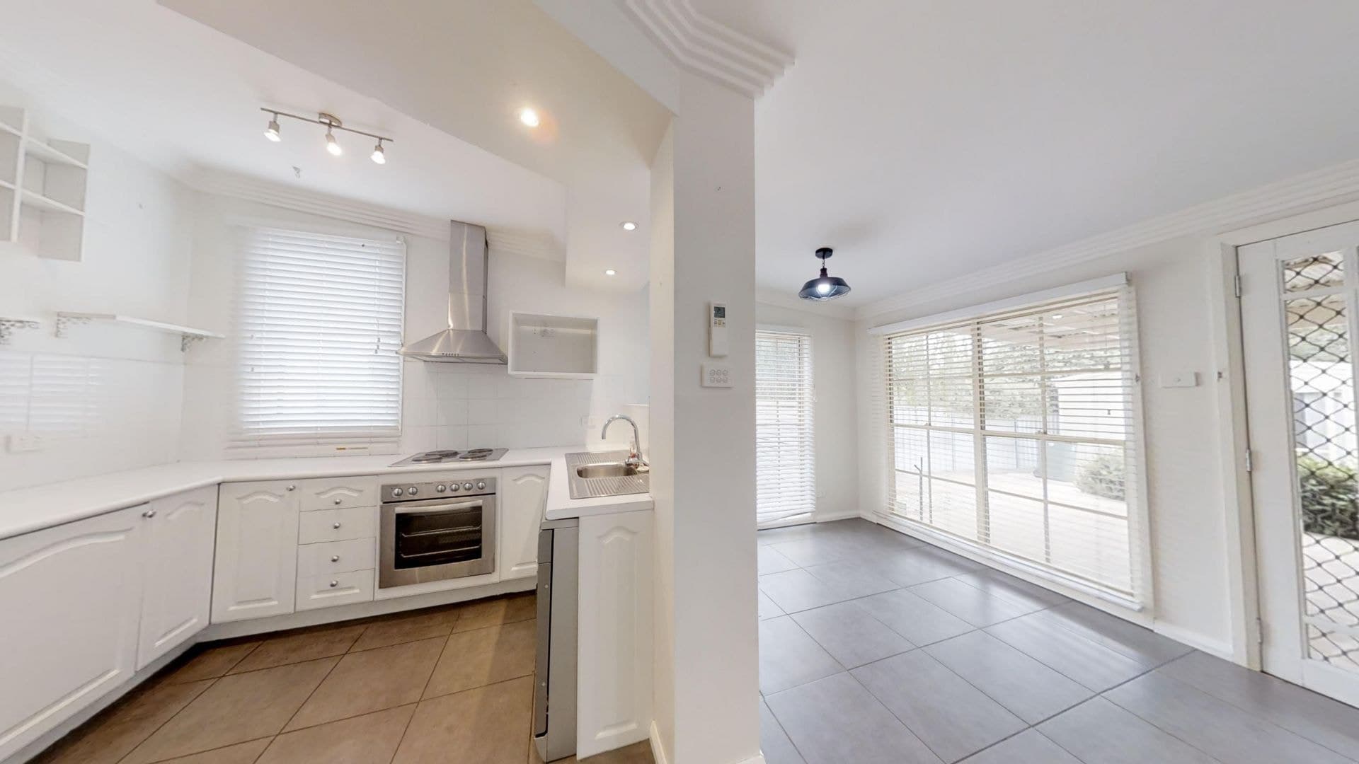 90 McLachlan Street Orange NSW, Orange - Thumbnail 4