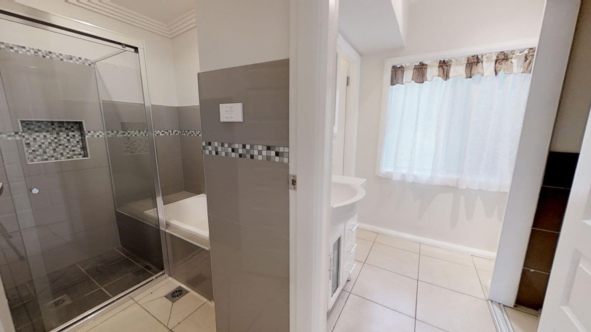 90 McLachlan Street Orange NSW, Orange - Thumbnail 7