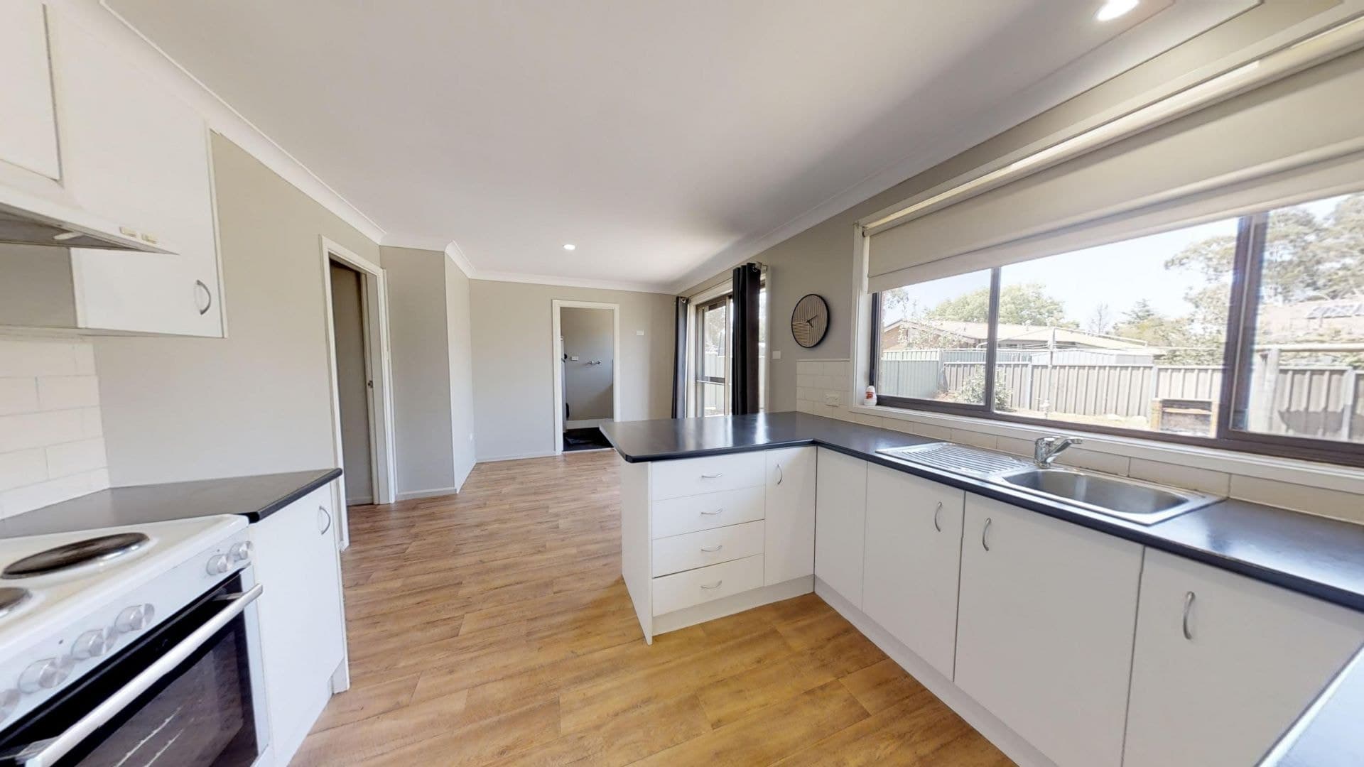 6 Matthews Avenue Orange NSW, Orange - Thumbnail 3