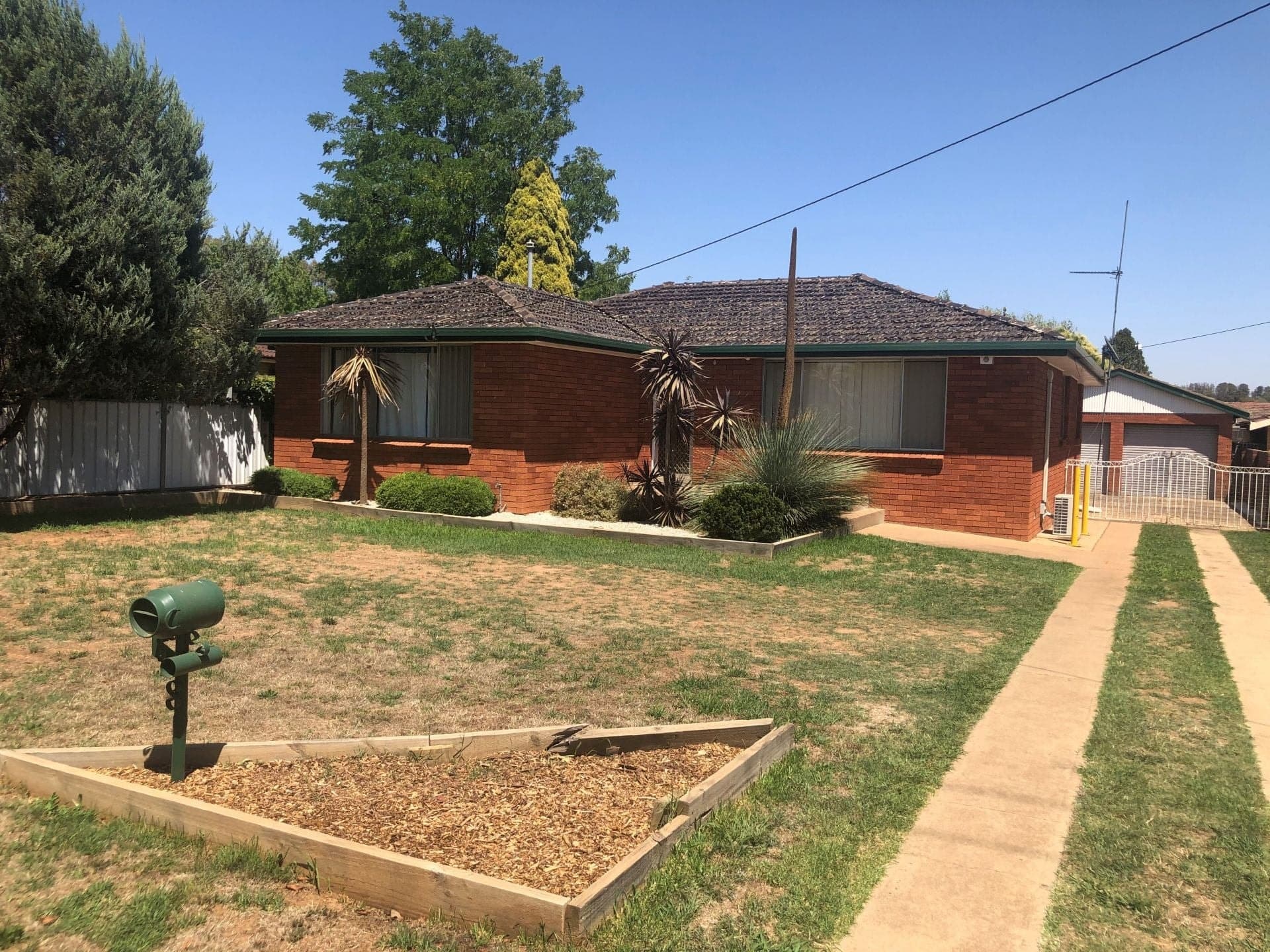 9 Cecil Road Orange NSW, Orange - Image 1