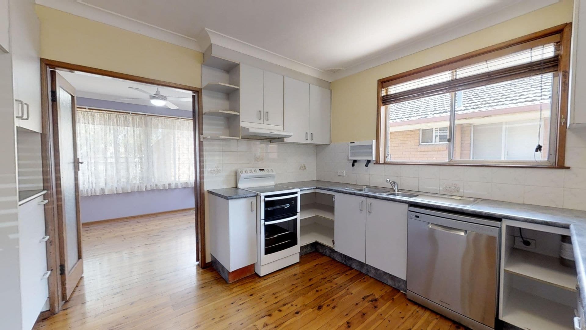 13 Wattle Avenue Orange NSW, Orange - Thumbnail 6