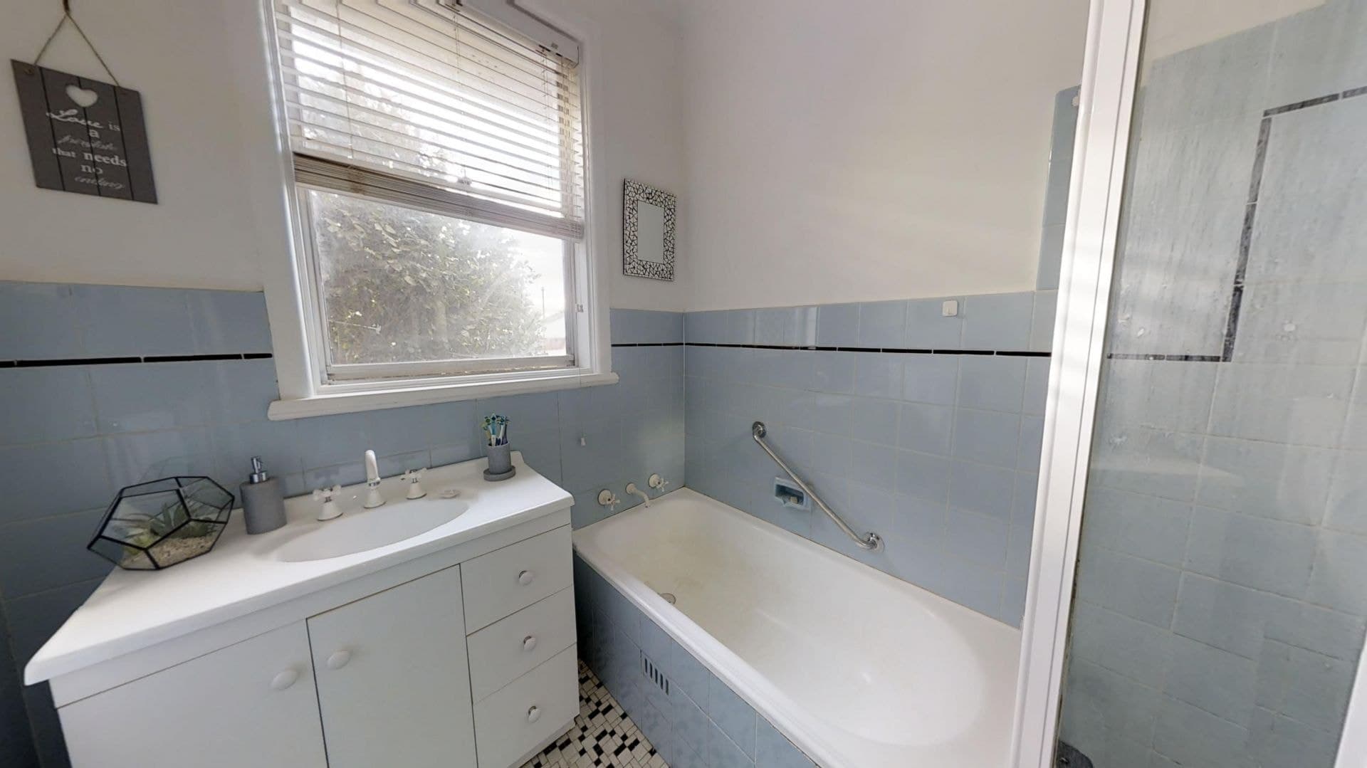 114 Coronation Drive Orange NSW, Orange - Thumbnail 8