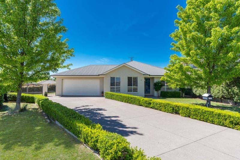 12 McCarron Place Orange NSW, Orange - Image 1