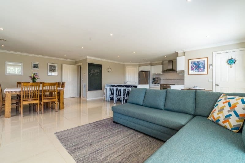 12 McCarron Place Orange NSW, Orange - Thumbnail 3