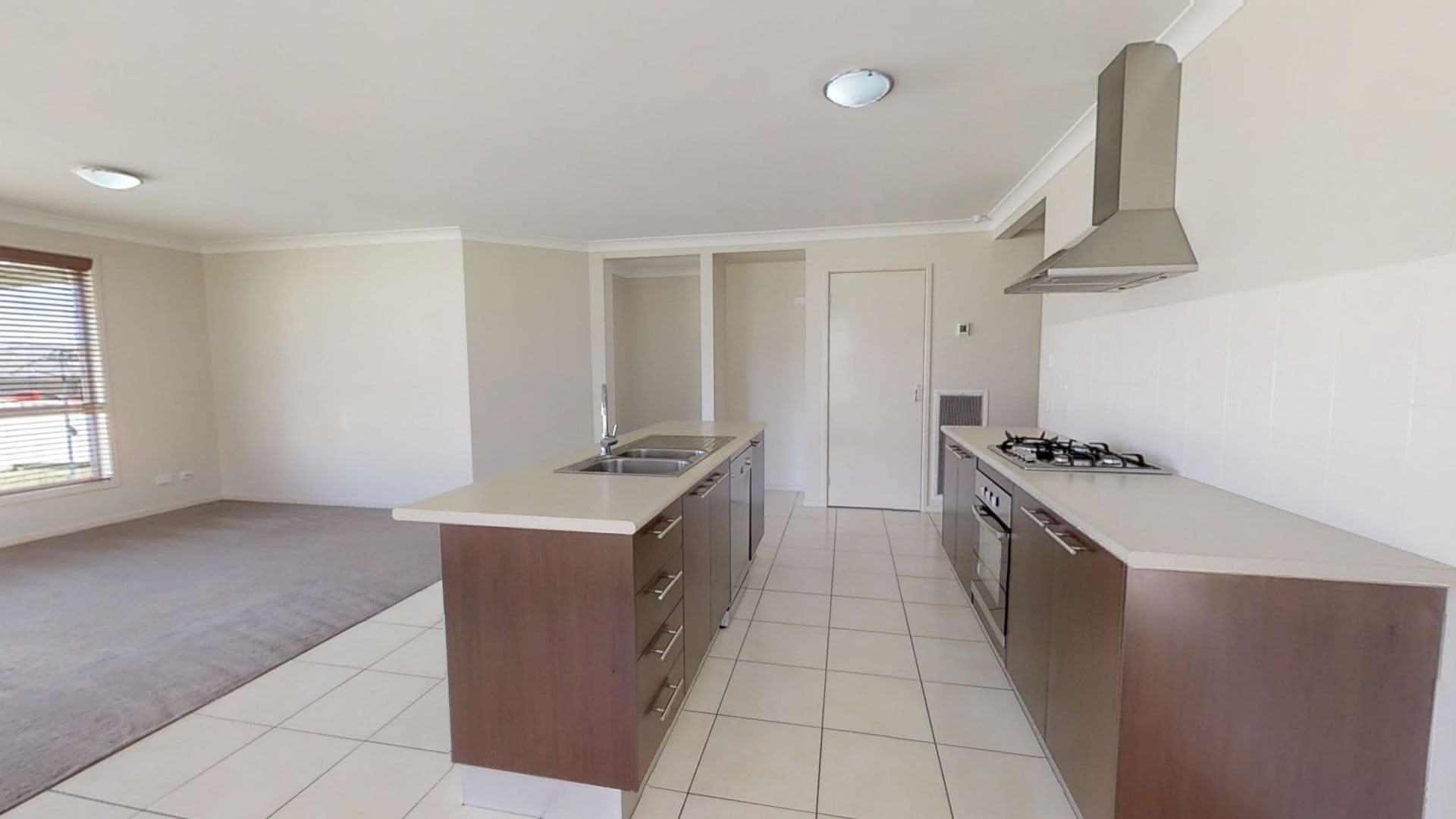 29 Molloy Drive Orange NSW, Orange - Thumbnail 4