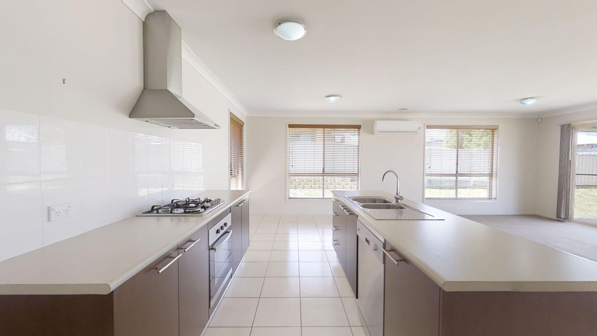 29 Molloy Drive Orange NSW, Orange - Thumbnail 6