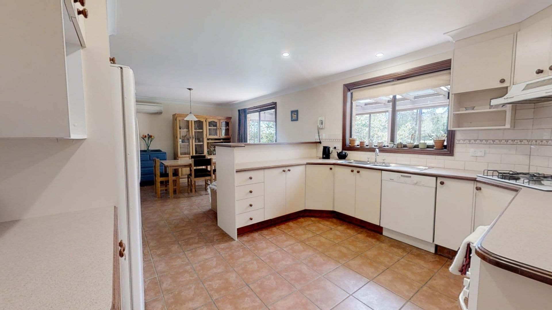 15 Ammerdown Crescent Orange NSW, Orange - Thumbnail 4