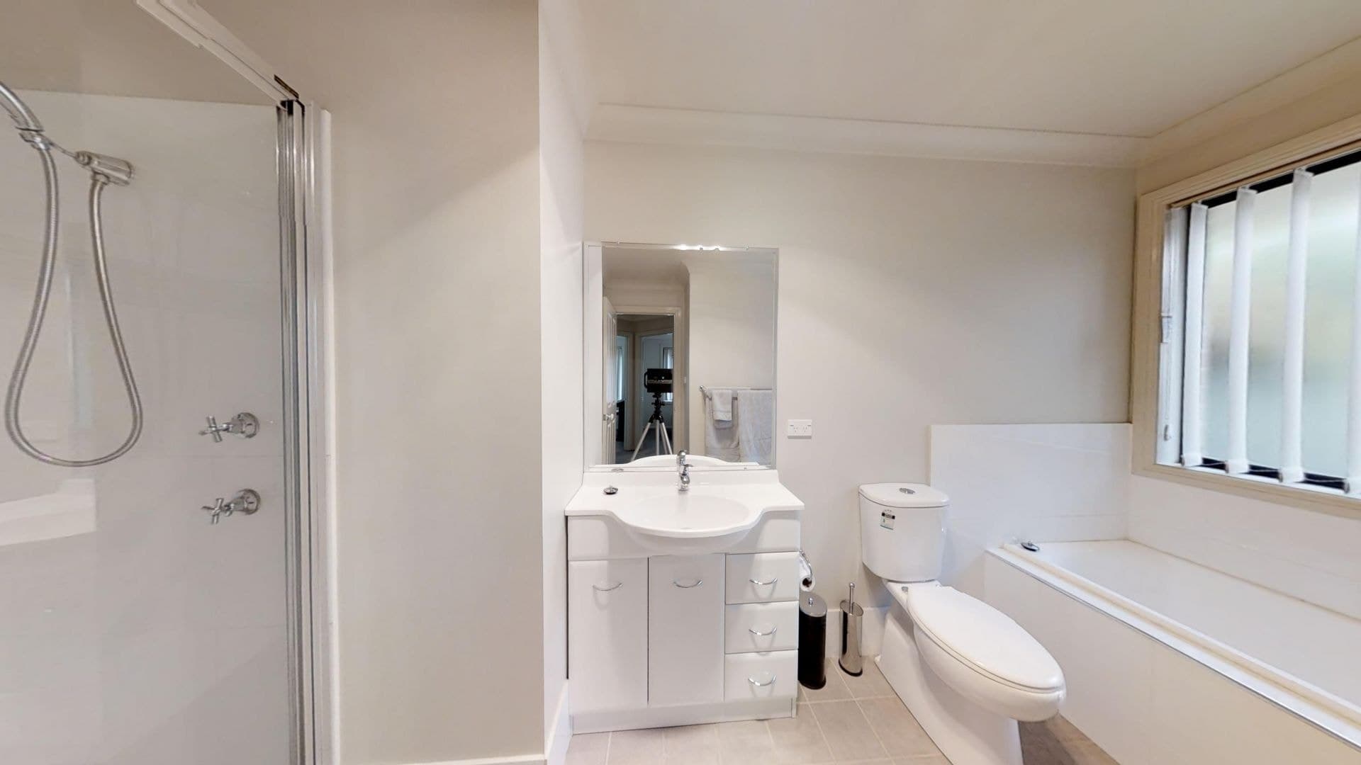 11 Discovery Drive Orange NSW, Orange - Thumbnail 8