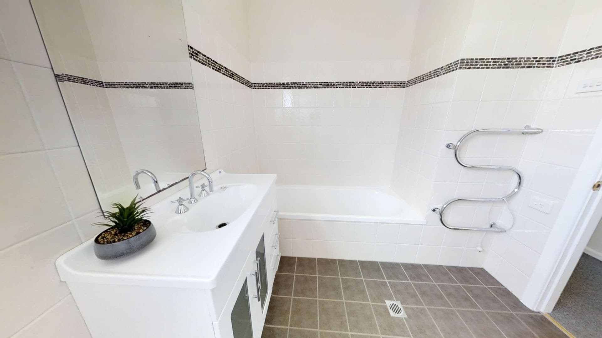 19 Dalton Street Orange NSW, Orange - Thumbnail 8